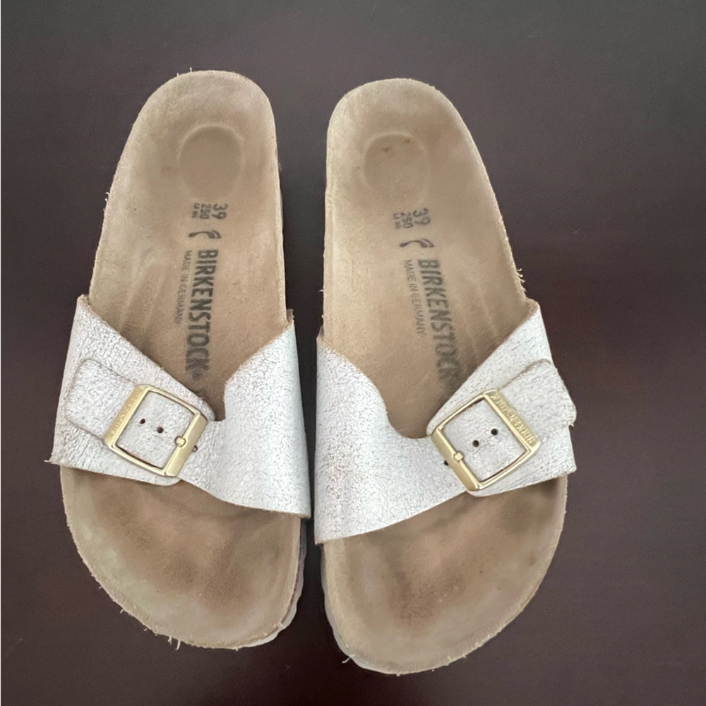 Birkenstock Madrid sandal in distressed silver size 39N
